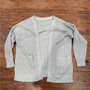 Aerie off-white open front cardigan with pockets